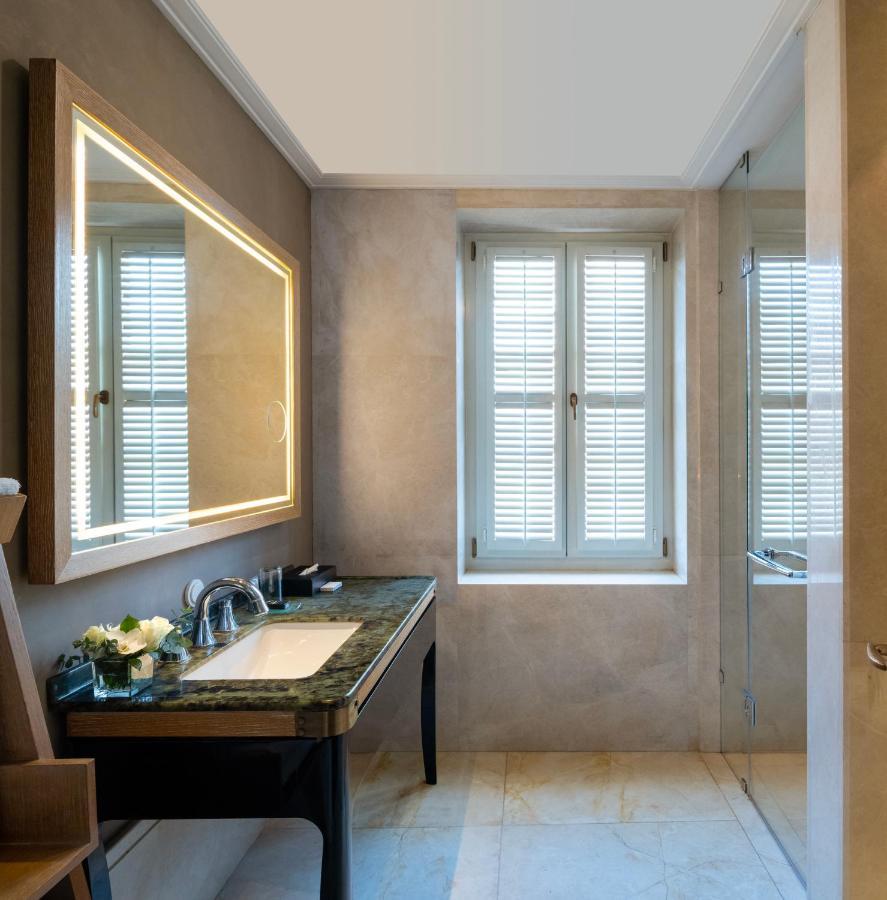 10 Karakoy Hotel Istanbul Exterior foto Bathroom