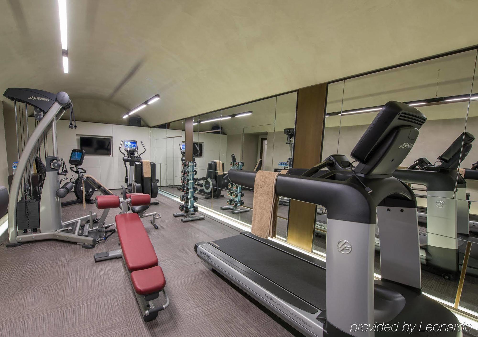 10 Karakoy Hotel Istanbul Exterior foto The gym at the hotel