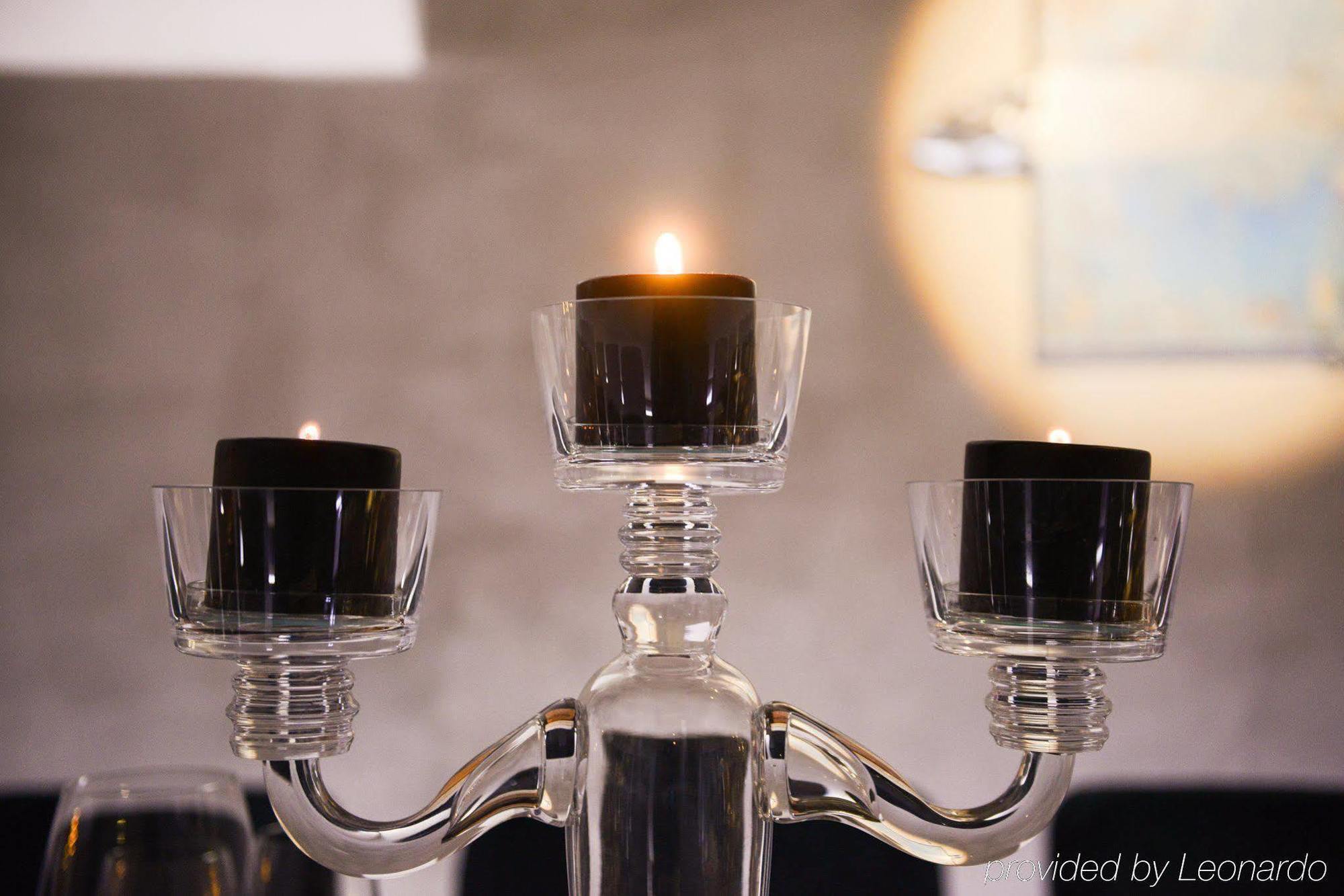 10 Karakoy Hotel Istanbul Exterior foto A candle holder